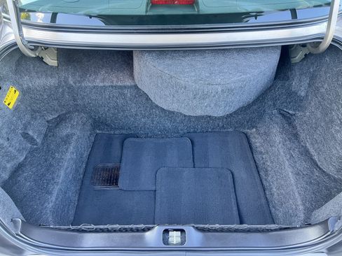 Used 2003 Mercury Grand Marquis LS RWD image 25