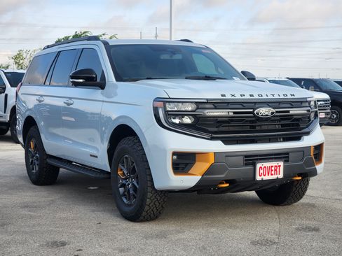 New 2026 Ford Expedition Tremor AWD/4WD image 2
