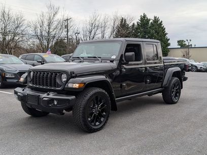 Used 2024 Jeep Gladiator Sport