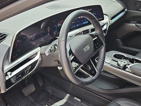 Certified 2024 Cadillac Lyriq Luxury RWD image 10