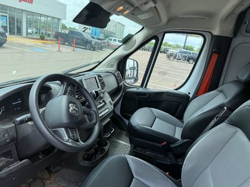 Used 2023 RAM ProMaster 3500 w/ Lane Management Group FWD image 4