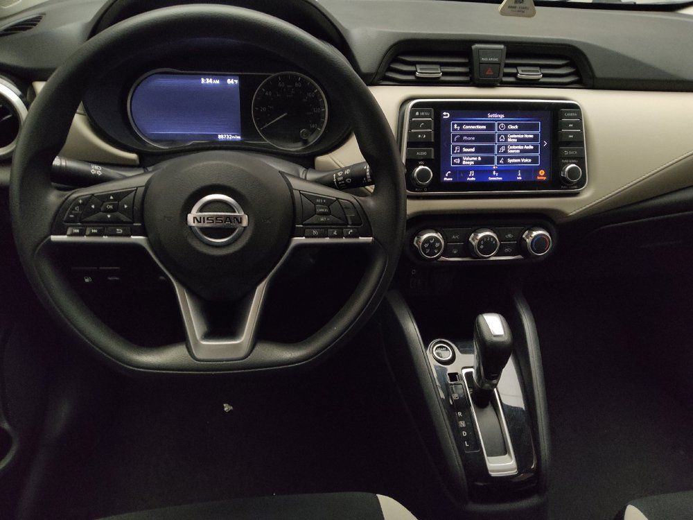 Used 2021 Nissan Versa SV FWD image 22