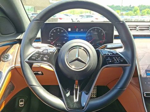 Used 2021 Mercedes-Benz S 580 4MATIC Sedan w/ AMG Line image 20
