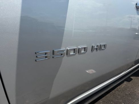 Used 2022 Chevrolet Silverado 3500 High Country AWD/4WD image 15