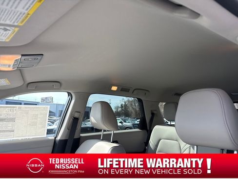 New 2026 Nissan Pathfinder SL FWD image 21