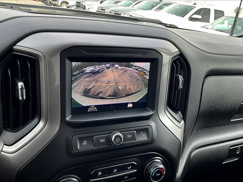 Used 2020 Chevrolet Silverado 2500 Custom w/ Custom Value Package image 10