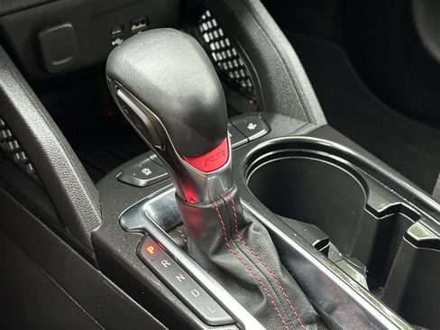 Used 2025 Chevrolet TrailBlazer RS w/ Driver Confidence Package image 21