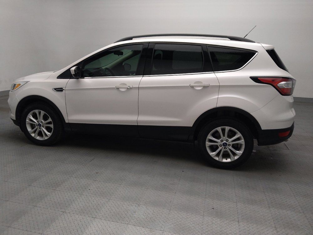Used 2018 Ford Escape SE FWD image 3