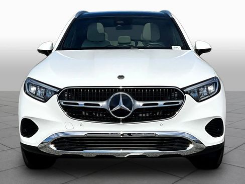 Certified 2025 Mercedes-Benz GLC 300 4MATIC image 4