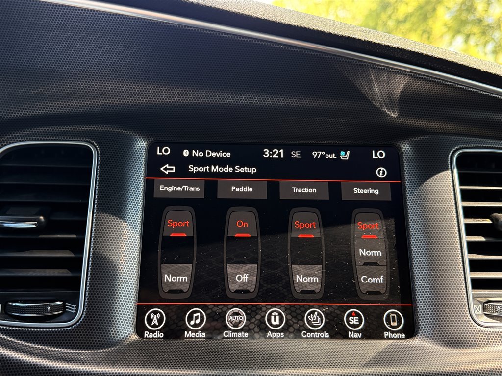 Used 2017 Dodge Charger R/T Scat Pack w/ Beats Audio Group RWD image 23