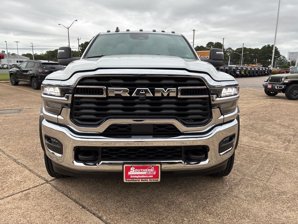 New 2026 RAM 4500 4x4 Crew Cab DRW image 9