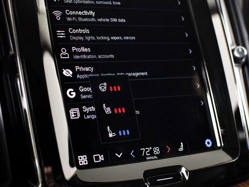 Used 2024 Volvo XC60 T8 Ultimate w/ Protection Package Premier image 33