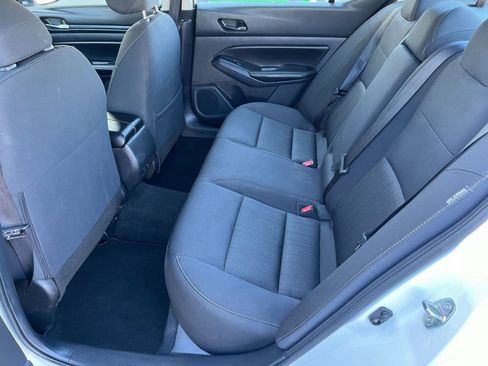 Used 2025 Nissan Altima 2.5 SV image 23