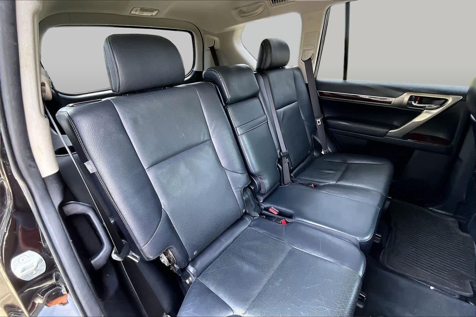 Used 2018 Lexus GX 460 Premium w/ Premium Package AWD/4WD image 18