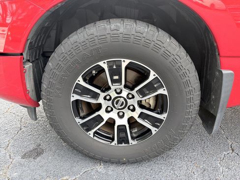 Used 2021 Nissan Titan SV w/ SV Convenience Package RWD image 7