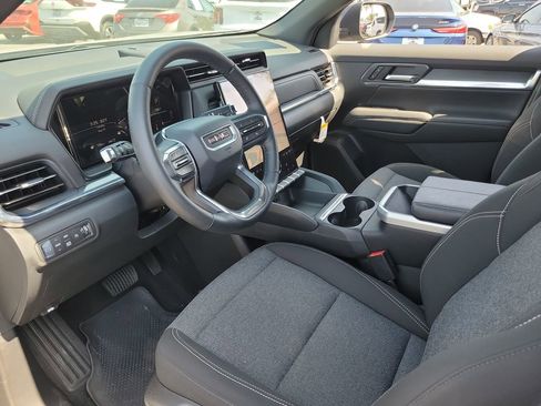 Used 2026 GMC Terrain Elevation w/ Black Edition AWD/4WD image 17
