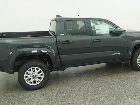 New 2026 Toyota Tacoma SR5 image 10