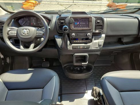 Used 2025 RAM ProMaster 2500 w/ Convenience Group FWD image 10