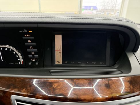 Used 2007 Mercedes-Benz S 550 image 17
