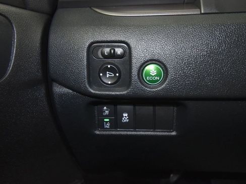 Used 2022 Honda Pilot Sport image 16