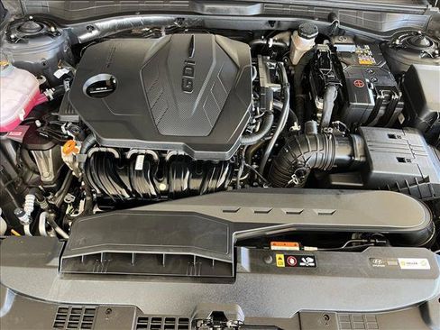 Used 2025 Hyundai Sonata SEL FWD image 21