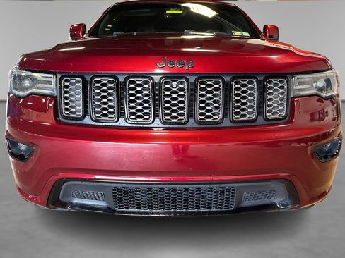 Used 2020 Jeep Grand Cherokee Altitude AWD/4WD image 16