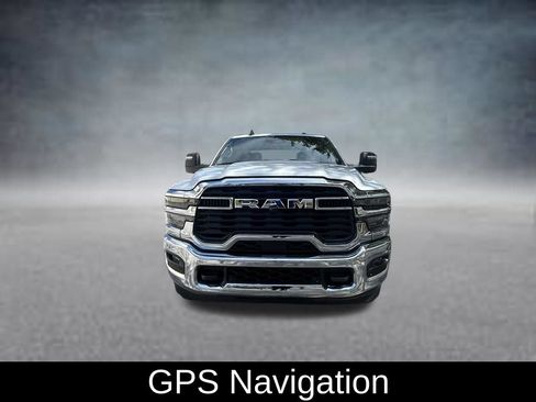 Used 2026 RAM 2500 Big Horn AWD/4WD image 3