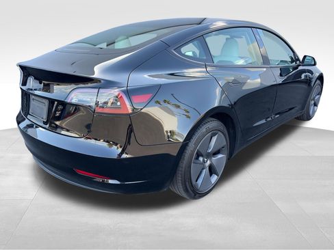 Used 2023 Tesla Model 3 Standard Range RWD image 4