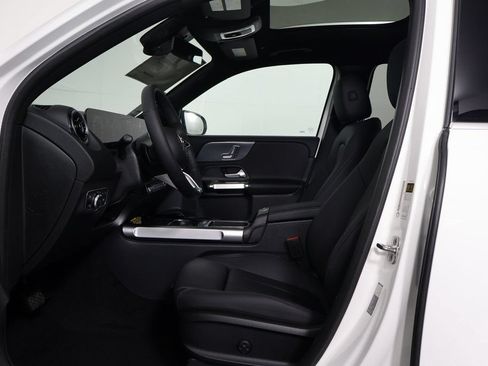 New 2026 Mercedes-Benz GLB 250 image 5