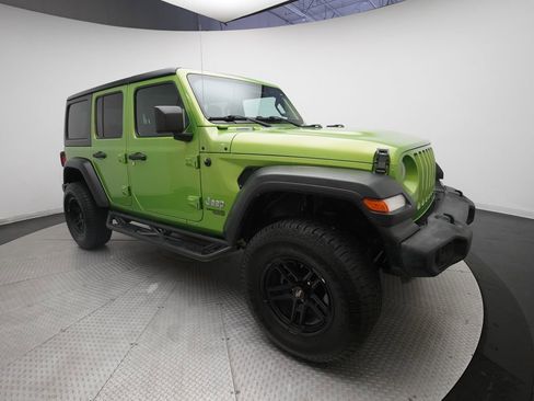 Used 2018 Jeep Wrangler Unlimited Sport S AWD/4WD image 35