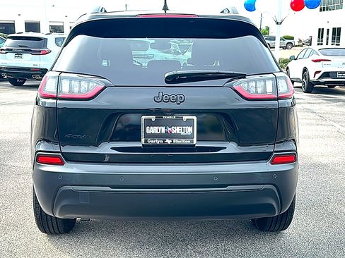Used 2023 Jeep Cherokee Altitude Lux AWD/4WD image 7