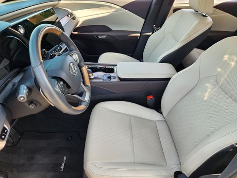 Used 2025 Lexus RX 350 Premium Plus w/ Convenience Package FWD image 8