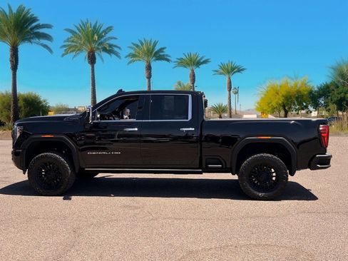 Used 2026 GMC Sierra 2500 Denali Ultimate w/ Max Trailering Package AWD/4WD image 2