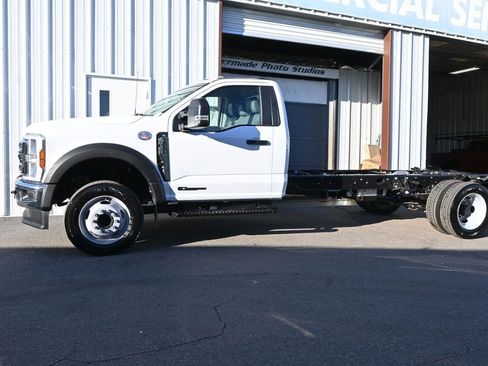 New 2025 Ford F550 2WD Regular Cab Super Duty image 5