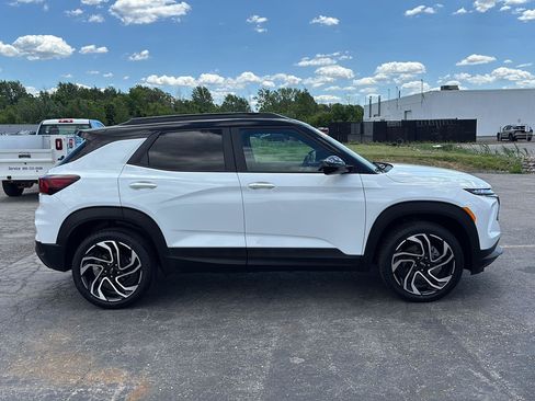 Used 2024 Chevrolet TrailBlazer RS w/ Convenience Package AWD/4WD image 8