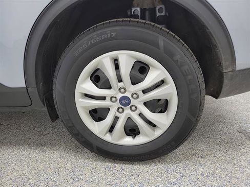 Certified 2022 Ford Escape S image 5