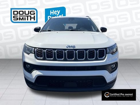 Certified 2024 Jeep Compass Latitude AWD/4WD image 2