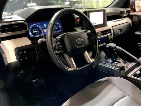 Used 2024 Toyota Tacoma TRD Off-Road image 17