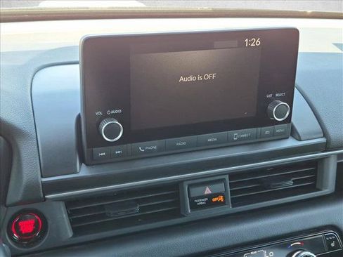 Used 2025 Honda Pilot Sport image 13