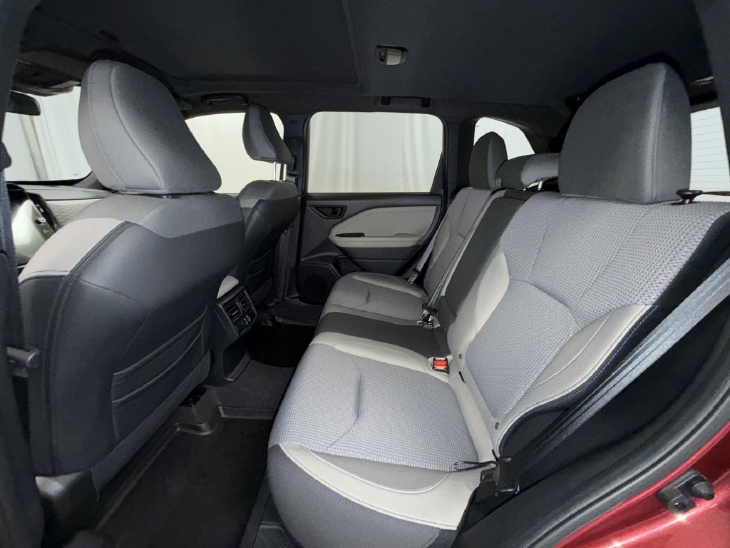 Used 2025 Subaru Forester Premium AWD/4WD image 12