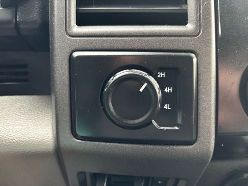 Used 2020 Ford F350 XL w/ Power Equipment Group AWD/4WD image 32