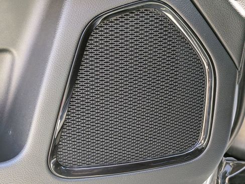 Certified 2024 Jeep Compass Limited w/ Elite Group image 12