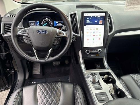 Used 2023 Ford Edge Titanium image 17