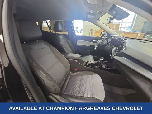 Used 2025 Chevrolet Trax LT w/ Driver Confidence Package FWD image 36