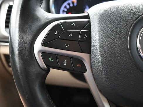 Used 2019 Jeep Grand Cherokee Limited w/ Trailer Tow Group IV RWD image 14