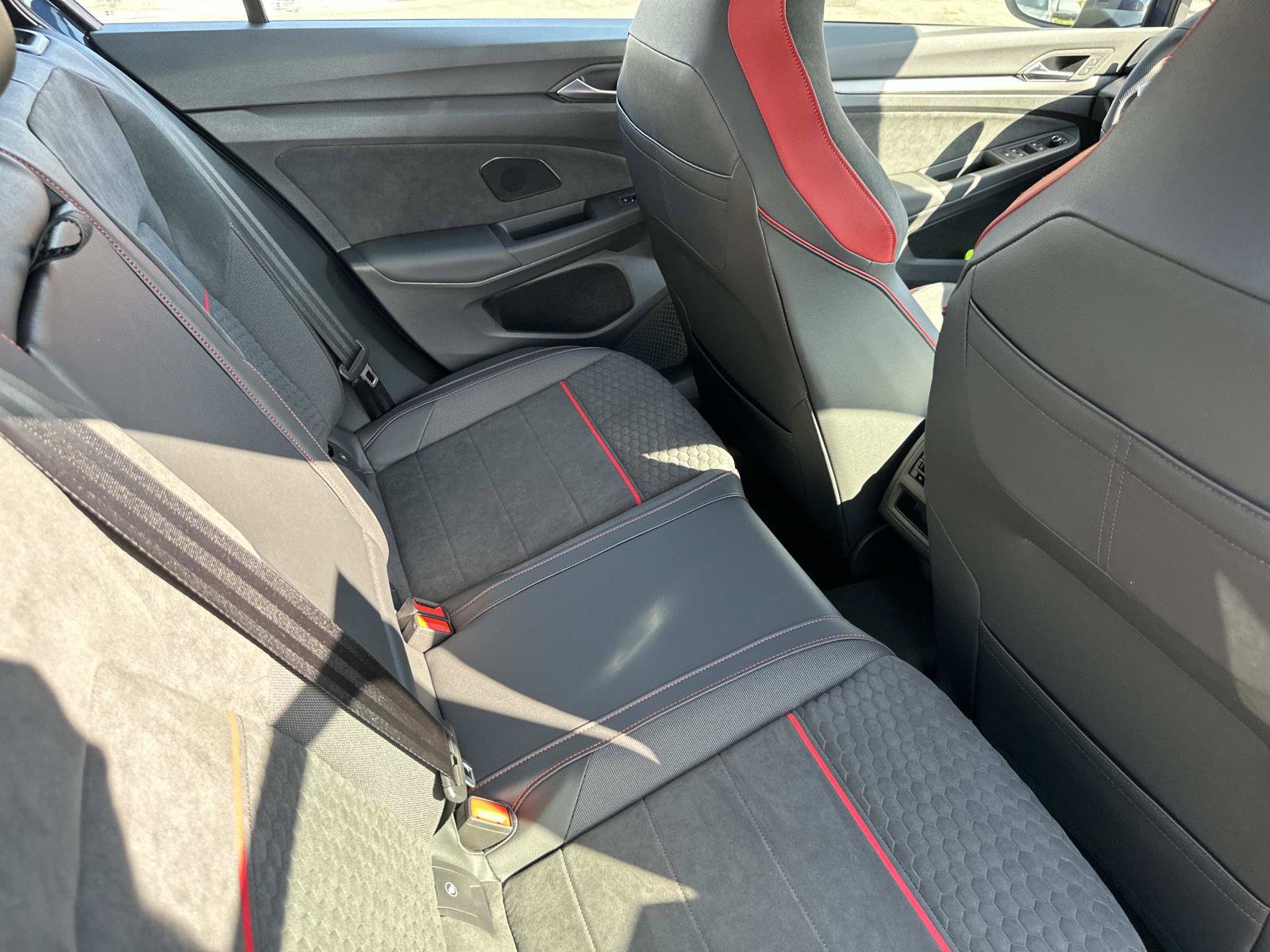 New 2026 Volkswagen GTI SE FWD image 24
