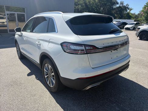 Used 2023 Lincoln Nautilus FWD w/ Premium Package image 9