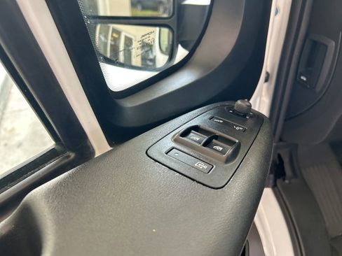 Used 2025 RAM ProMaster 2500 w/ Convenience Group FWD image 38