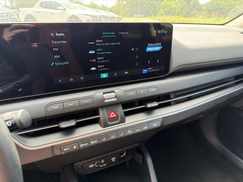Used 2025 Kia K4 FWD image 28