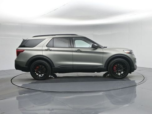 Used 2020 Ford Explorer ST w/ ST Street Pack image 35